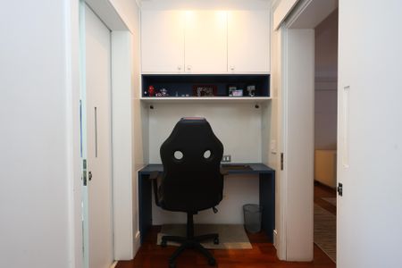 Apartamento à venda com 368m², 4 quartos e 5 vagassuíte 1