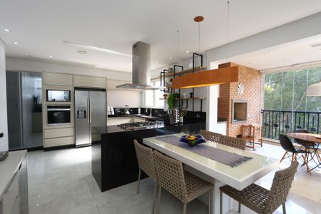 Apartamento à venda com 368m², 4 quartos e 5 vagascopa cozinha