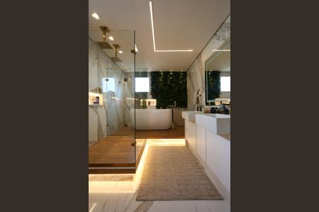 Apartamento à venda com 368m², 4 quartos e 5 vagasBanheiro da Suíte 3