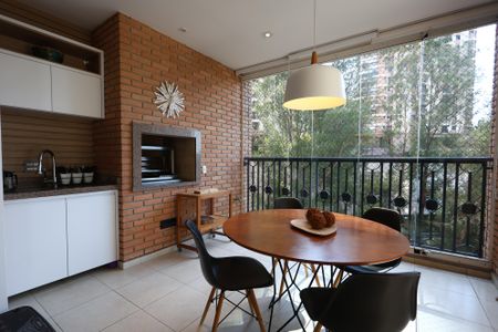 Apartamento à venda com 368m², 4 quartos e 5 vagasÁrea gourmet