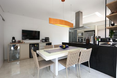 Apartamento à venda com 368m², 4 quartos e 5 vagascopa cozinha