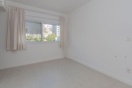 Quarto 1 de apartamento para alugar com 3 quartos, 110m² em Petrópolis, Porto Alegre
