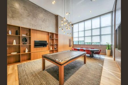 Apartamento à venda com 3 quartos, 152m² em Jardim Prudência, São Paulo