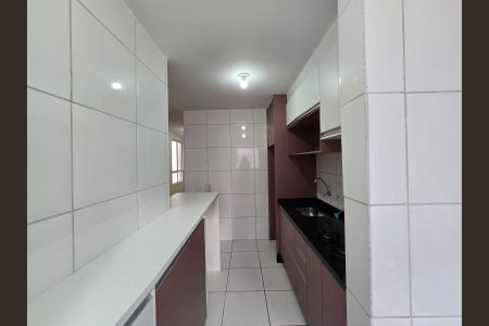 Apartamento para alugar com 48m², 2 quartos e sem vaga Apartamento para alugar com 48m², 2 quartos e sem vagaCozinha e Área de Serviço