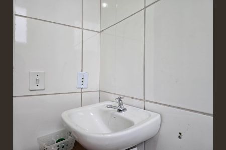 Apartamento para alugar com 48m², 2 quartos e sem vaga Apartamento para alugar com 48m², 2 quartos e sem vagaBanheiro Social