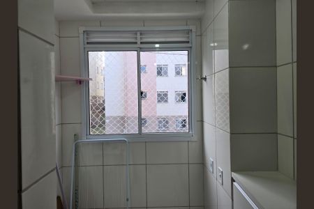 Apartamento para alugar com 48m², 2 quartos e sem vaga Apartamento para alugar com 48m², 2 quartos e sem vagaCozinha e Área de Serviço