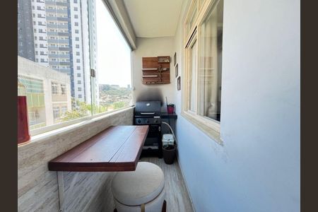 Apartamento à venda com 3 quartos, 70m² em Estoril, Belo Horizonte