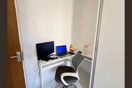 Apartamento à venda com 3 quartos, 70m² em Estoril, Belo Horizonte