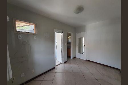 Casa à venda com 3 quartos, 110m² em Matapaca, Niterói