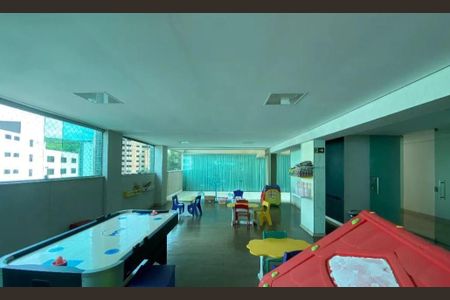 Apartamento à venda com 3 quartos, 108m² em Buritis, Belo Horizonte