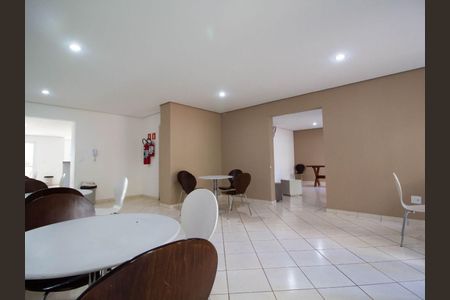 Apartamento à venda com 2 quartos, 64m² em Vila Paulo Silas, São Paulo
