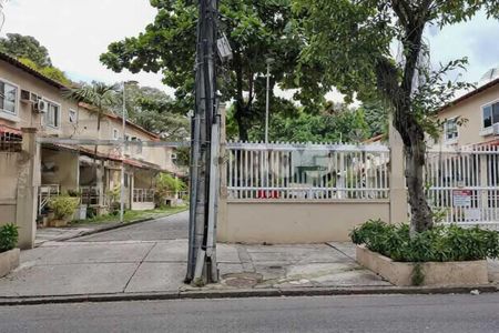 Casa de Condomínio à venda com 2 quartos, 74m² em Pechincha, Rio de Janeiro