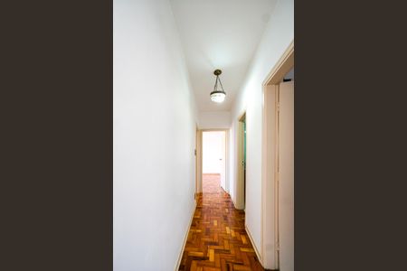 Apartamento para alugar com 109m², 2 quartos e 1 vaga Apartamento para alugar com 109m², 2 quartos e 1 vagaCorredor dos quartos