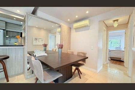 Sala de apartamento para alugar com 3 quartos, 85m² em Petrópolis, Porto Alegre