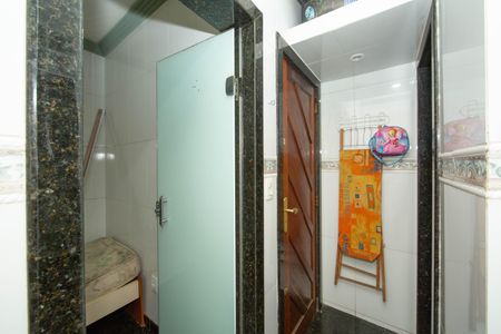 Apartamento à venda com 93m², 3 quartos e 1 vagaQUARTO E BANHO DE EMPREGADA