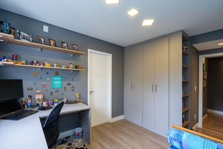 Apartamento à venda com 4 quartos, 238m² em Vila Suzana, São Paulo