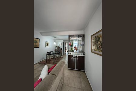 Casa à venda com 3 quartos, 219m² em Centro, Diadema