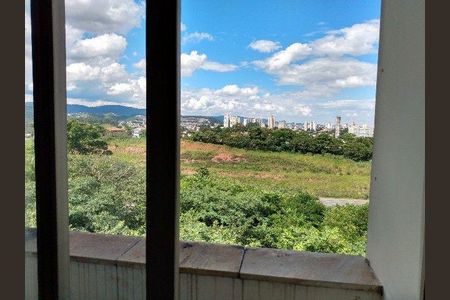 Apartamento à venda com 3 quartos, 63m² em City América, São Paulo