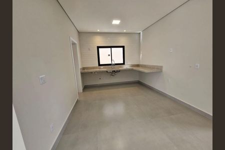 Casa à venda com 4 quartos, 215m² em Jardim Ermida I, Jundiaí