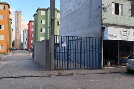 Apartamento à venda com 46m², 2 quartos e 1 vaga Apartamento à venda com 46m², 2 quartos e 1 vagaFachada + placa