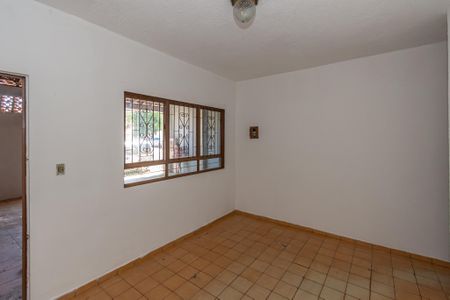 Casa para alugar com 100m², 2 quartos e 4 vagas Casa para alugar com 100m², 2 quartos e 4 vagasSala