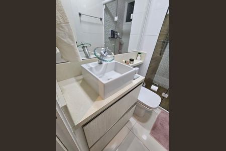 Apartamento à venda com 2 quartos, 47m² em Padroeira, Osasco