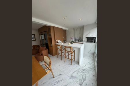 Apartamento à venda com 134m², 3 quartos e 2 vagasFoto 04