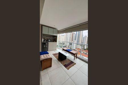 Apartamento à venda com 70m², 2 quartos e 1 vaga Apartamento à venda com 70m², 2 quartos e 1 vagaVaranda