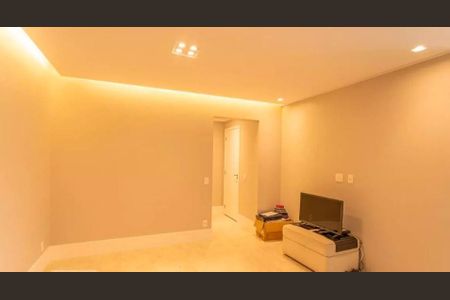 Apartamento à venda com 3 quartos, 130m² em Vila Anastácio, São Paulo