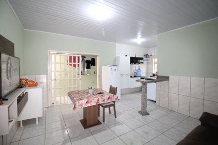 Sala de casa à venda com 2 quartos, 66m² em Farrapos, Porto Alegre