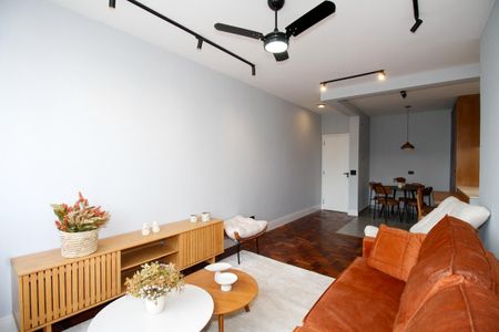 Apartamento à venda com 81m², 2 quartos e 1 vaga Apartamento à venda com 81m², 2 quartos e 1 vagaSala