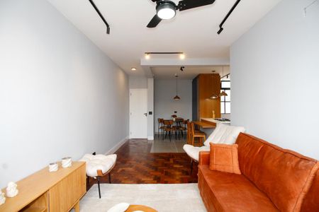 Sala  de apartamento à venda com 2 quartos, 81m² em Pinheiros, São Paulo