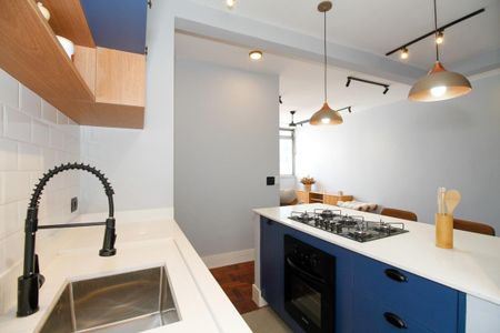 Apartamento à venda com 81m², 2 quartos e 1 vaga Apartamento à venda com 81m², 2 quartos e 1 vagaCozinha