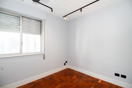 Apartamento à venda com 81m², 2 quartos e 1 vaga Apartamento à venda com 81m², 2 quartos e 1 vagaSuíte