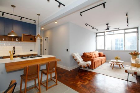 Sala  de apartamento à venda com 2 quartos, 81m² em Pinheiros, São Paulo