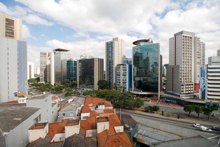 Apartamento à venda com 81m², 2 quartos e 1 vaga Apartamento à venda com 81m², 2 quartos e 1 vagaVista