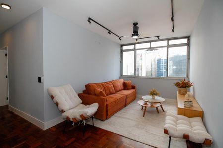 Apartamento à venda com 81m², 2 quartos e 1 vaga Apartamento à venda com 81m², 2 quartos e 1 vagaSala