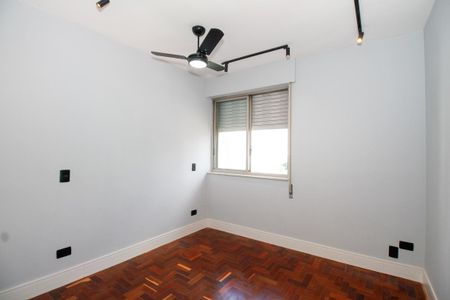 Apartamento à venda com 81m², 2 quartos e 1 vaga Apartamento à venda com 81m², 2 quartos e 1 vagaSuíte