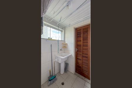 Apartamento à venda com 92m², 2 quartos e 1 vagaÁrea de Serviço