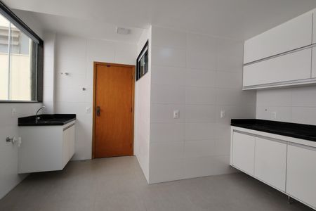 Apartamento à venda com 59m², 2 quartos e sem vaga Apartamento à venda com 59m², 2 quartos e sem vagaCozinha - Armários