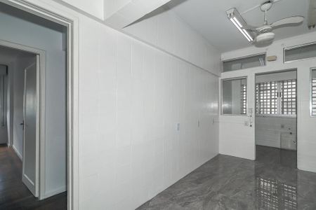 Apartamento à venda com 103m², 3 quartos e sem vagaCozinha