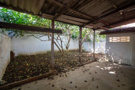 Casa para alugar com 400m², 2 quartos e 4 vagasJardim / Varanda