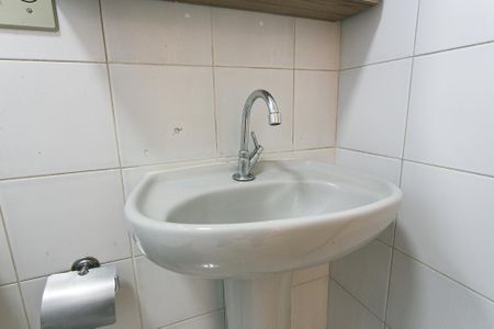 Apartamento para alugar com 57m², 2 quartos e 1 vaga Apartamento para alugar com 57m², 2 quartos e 1 vagaBanheiro