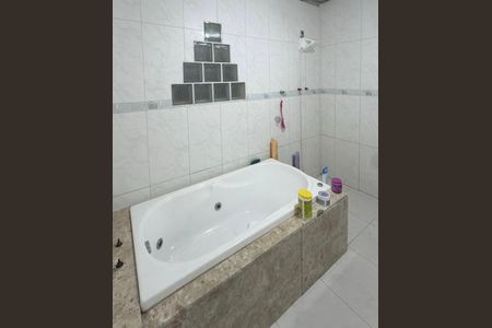 Apartamento à venda com 100m², 3 quartos e 1 vaga Apartamento à venda com 100m², 3 quartos e 1 vagaBanheiro