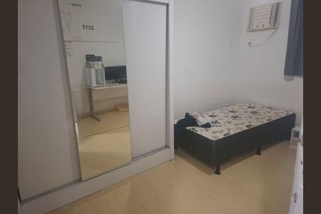 Apartamento à venda com 100m², 3 quartos e 1 vaga Apartamento à venda com 100m², 3 quartos e 1 vagaQuarto