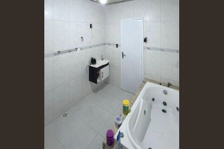 Apartamento à venda com 100m², 3 quartos e 1 vaga Apartamento à venda com 100m², 3 quartos e 1 vagaBanheiro