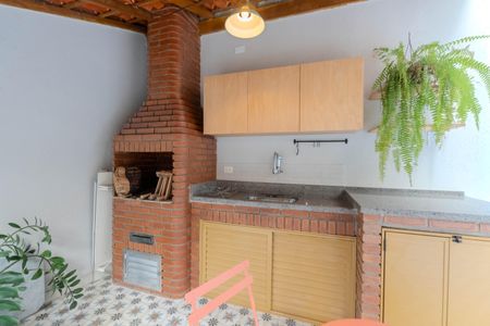 Apartamento à venda com 107m², 2 quartos e sem vagaSacada