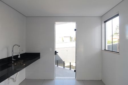 Casa à venda com 163m², 3 quartos e 2 vagasCozinha