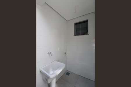 Casa à venda com 118m², 3 quartos e 1 vagaÁrea de Serviço