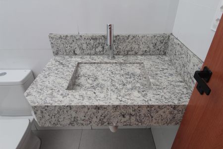 Casa à venda com 118m², 3 quartos e 1 vagaBanheiro Social